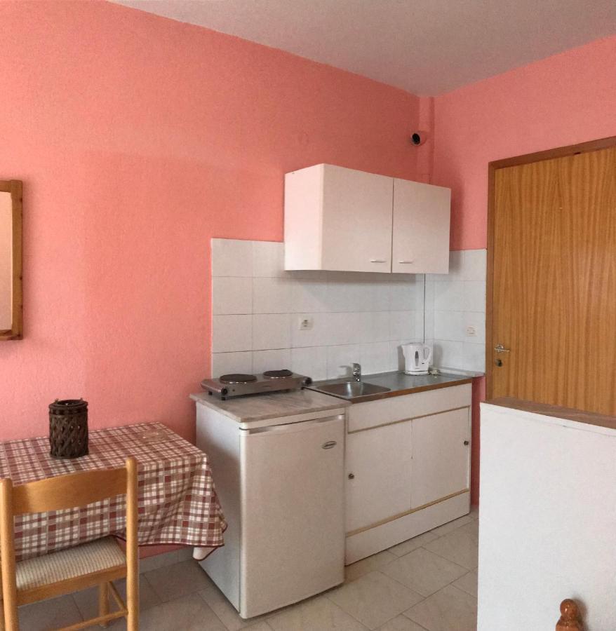 Rena Apartments Asproválta Luaran gambar