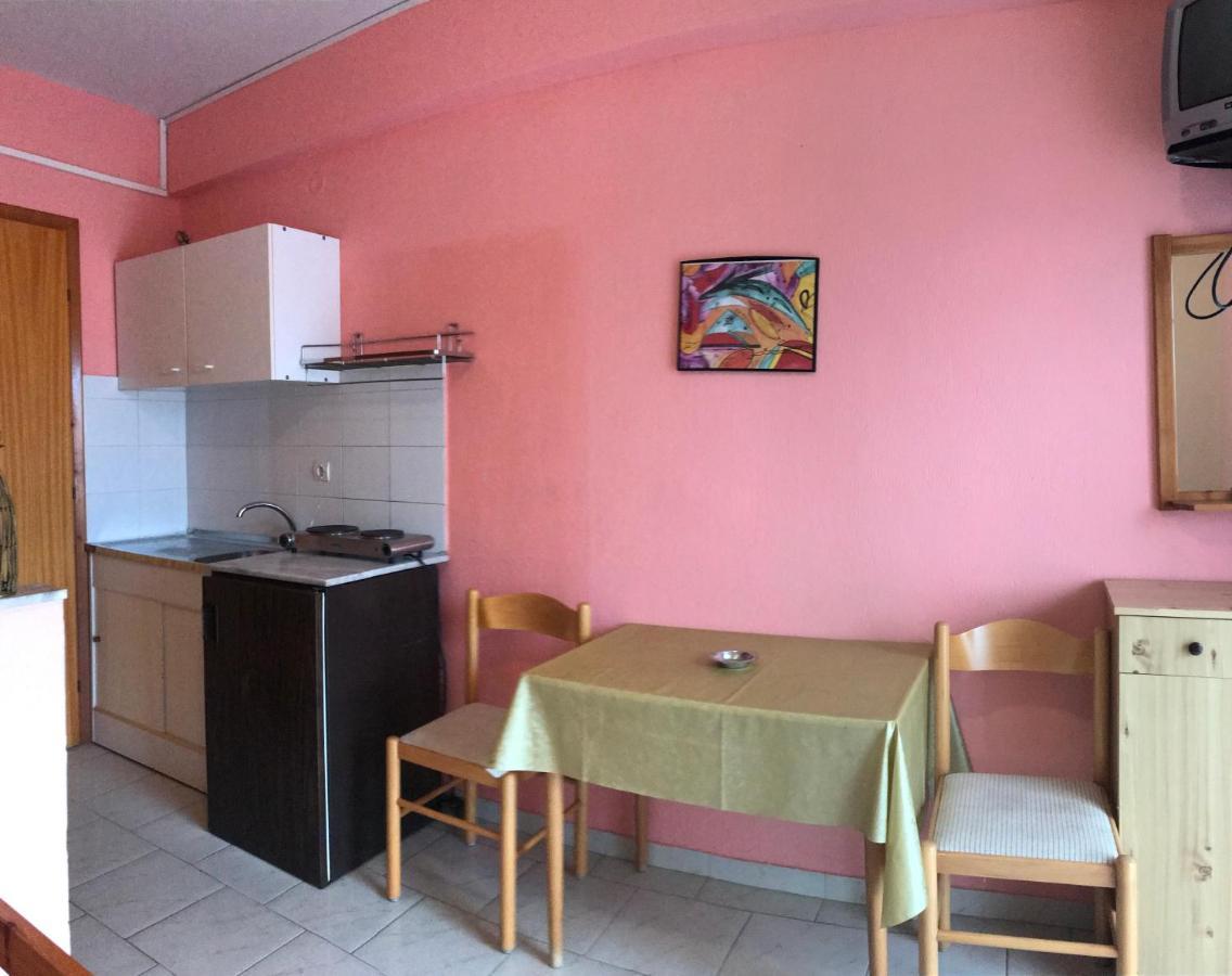 Rena Apartments Asproválta Luaran gambar